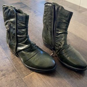 Miz Mooz Dawson forest green ruched boots 6